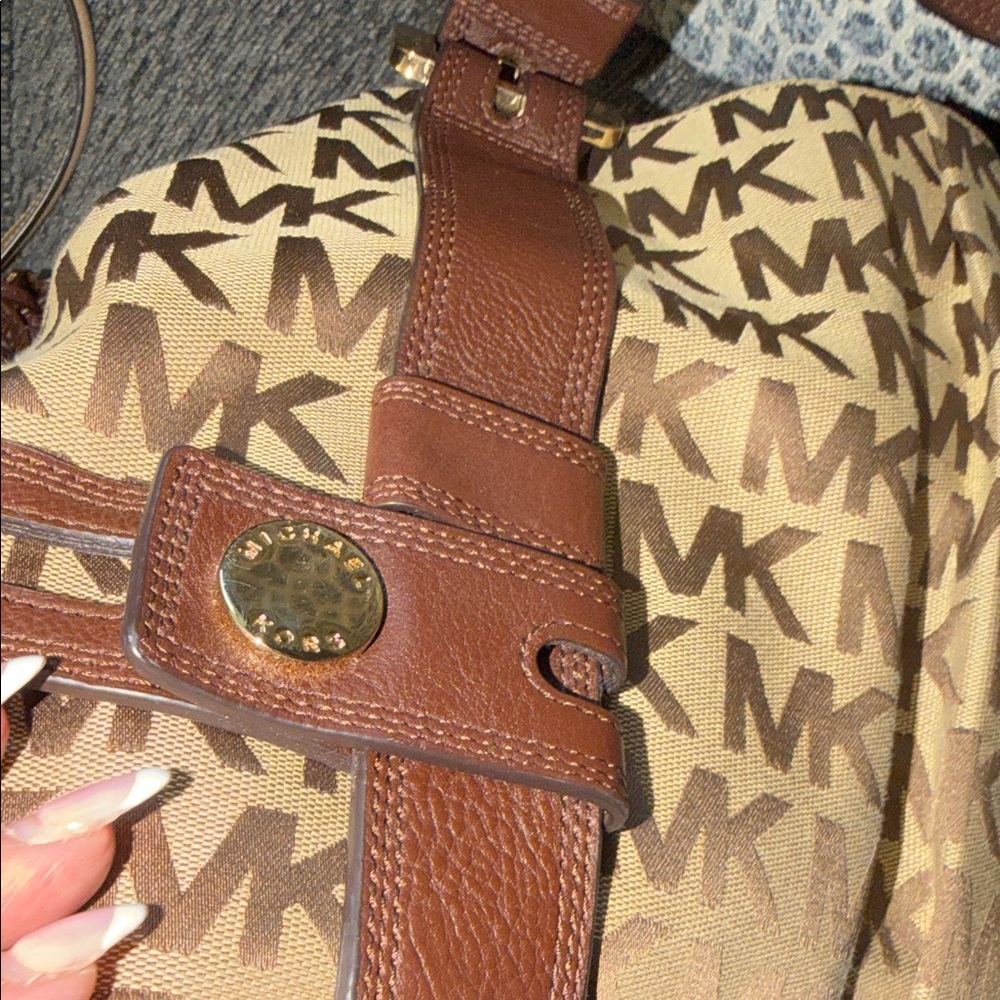 Michael Kors Tan and Brown Monogram Shoulder Bag - Picture 8 of 10